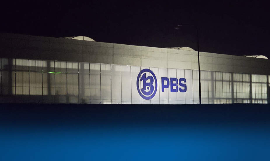 PBS Velká Bíteš navyšuje mzdy a benefity zaměstnanců